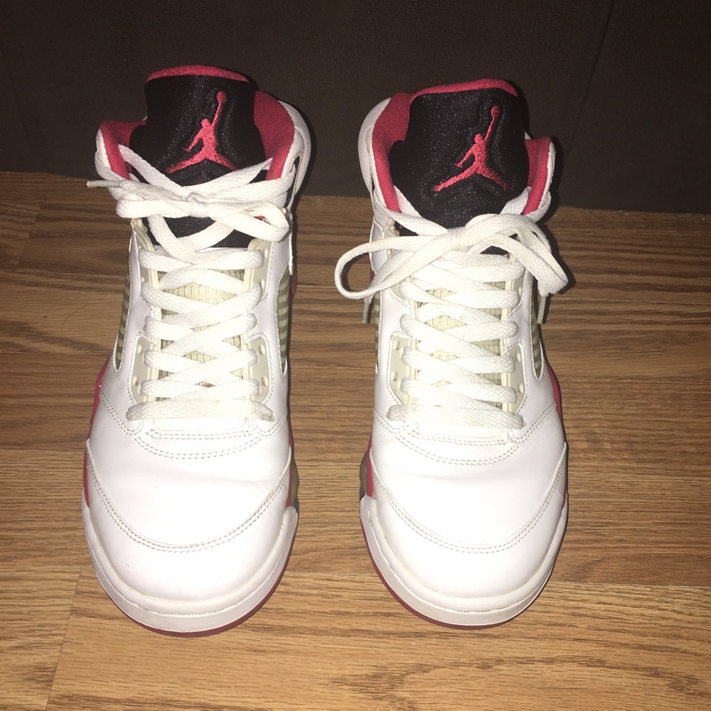 Air Jordan 5 retro “fire red” 2013